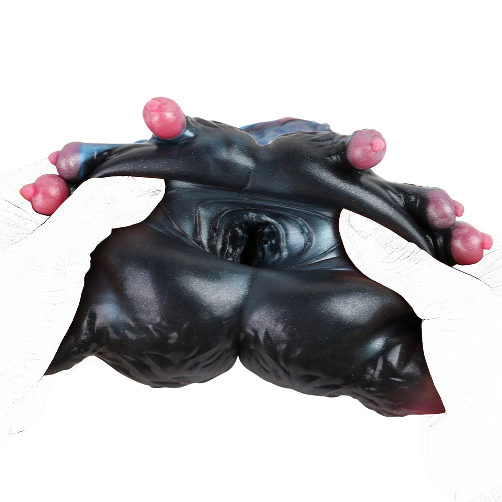 Azmera – The Claws of Lust Fantasy Masturbator
